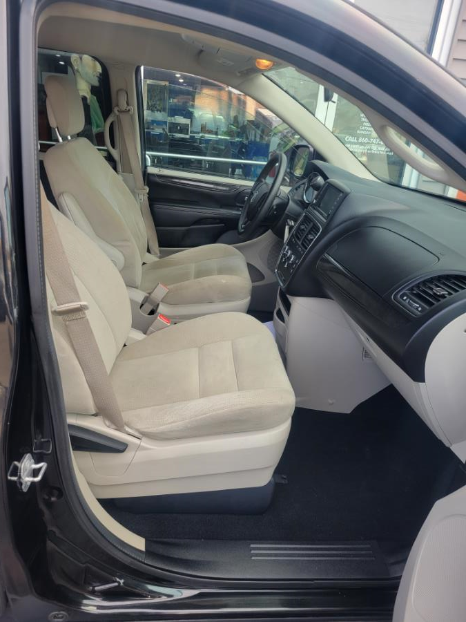 2014 Dodge Grand Caravan 4dr Wgn SE, available for sale in Plainville, Connecticut | Chris's Auto Clinic. Plainville, Connecticut 2014 Dodge Grand Caravan 4dr Wgn SE, available for sale in Plainville, Connecticut | Chris's Auto Clinic. Plainville, Connecticut