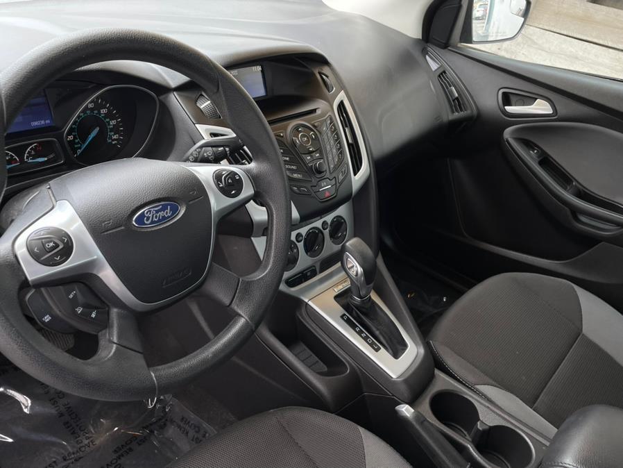 Used Ford Focus 5dr HB SE 2014 | Green Light Auto. Corona, California