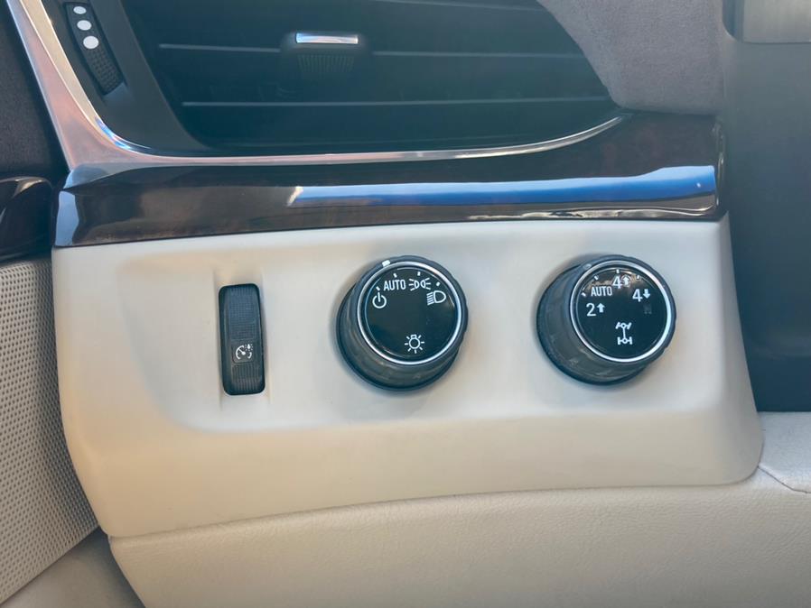 Used Cadillac Escalade 4WD 4dr Luxury 2015 | Carsbuck Inc.. Brooklyn, New York Used Cadillac Escalade 4WD 4dr Luxury 2015 | Carsbuck Inc.. Brooklyn, New York