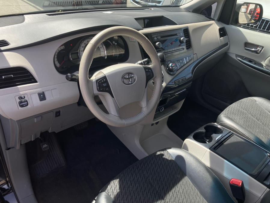 Used Toyota Sienna 5dr 8-Pass Van V6 SE FWD (Natl) 2012 | Carsbuck Inc.. Brooklyn, New York Used Toyota Sienna 5dr 8-Pass Van V6 SE FWD (Natl) 2012 | Carsbuck Inc.. Brooklyn, New York