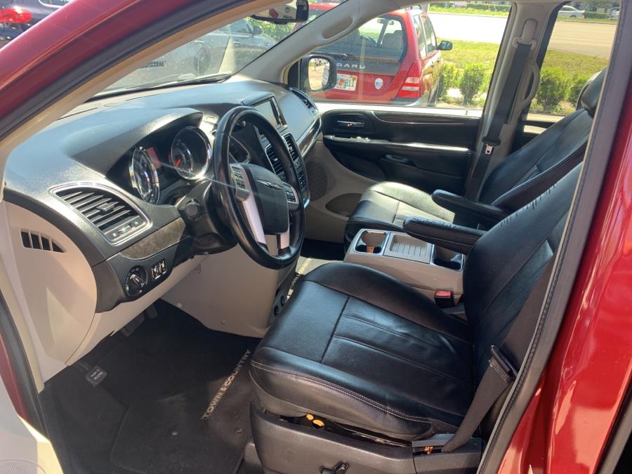 Used Chrysler Town & Country 4dr Wgn Touring 2016 | Central florida Auto Trader. Kissimmee, Florida Used Chrysler Town & Country 4dr Wgn Touring 2016 | Central florida Auto Trader. Kissimmee, Florida