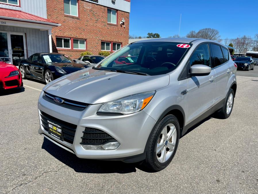 2014 Ford Escape 4WD 4dr SE, available for sale in South Windsor, Connecticut | Mike And Tony Auto Sales, Inc. South Windsor, Connecticut