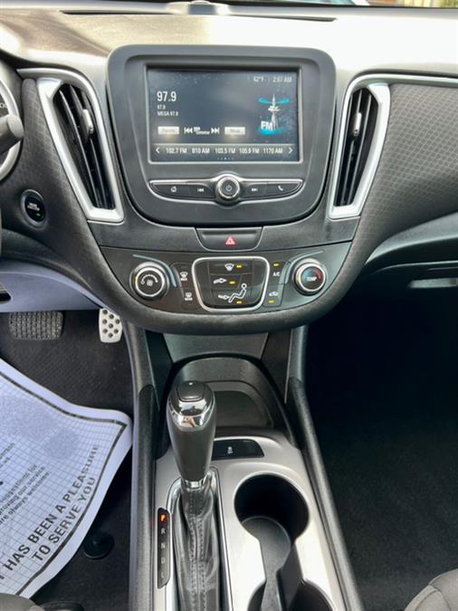 Used Chevrolet Malibu 4dr Sdn LS w/1LS 2017 | Advanced Auto Mall. Bronx, New York Used Chevrolet Malibu 4dr Sdn LS w/1LS 2017 | Advanced Auto Mall. Bronx, New York