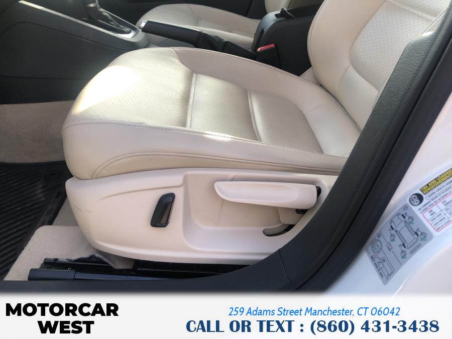 2014 Volkswagen Jetta Sedan 4dr Auto SE PZEV, available for sale in Manchester, Connecticut | Motorcar West. Manchester, Connecticut 2014 Volkswagen Jetta Sedan 4dr Auto SE PZEV, available for sale in Manchester, Connecticut | Motorcar West. Manchester, Connecticut