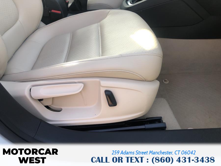 2014 Volkswagen Jetta Sedan 4dr Auto SE PZEV, available for sale in Manchester, Connecticut | Motorcar West. Manchester, Connecticut 2014 Volkswagen Jetta Sedan 4dr Auto SE PZEV, available for sale in Manchester, Connecticut | Motorcar West. Manchester, Connecticut