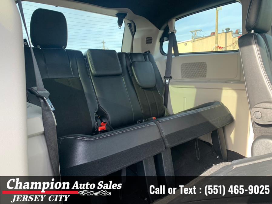 Used Dodge Grand Caravan SXT Wagon 2020 | Champion Auto Sales of JC. Jersey City, New Jersey Used Dodge Grand Caravan SXT Wagon 2020 | Champion Auto Sales of JC. Jersey City, New Jersey