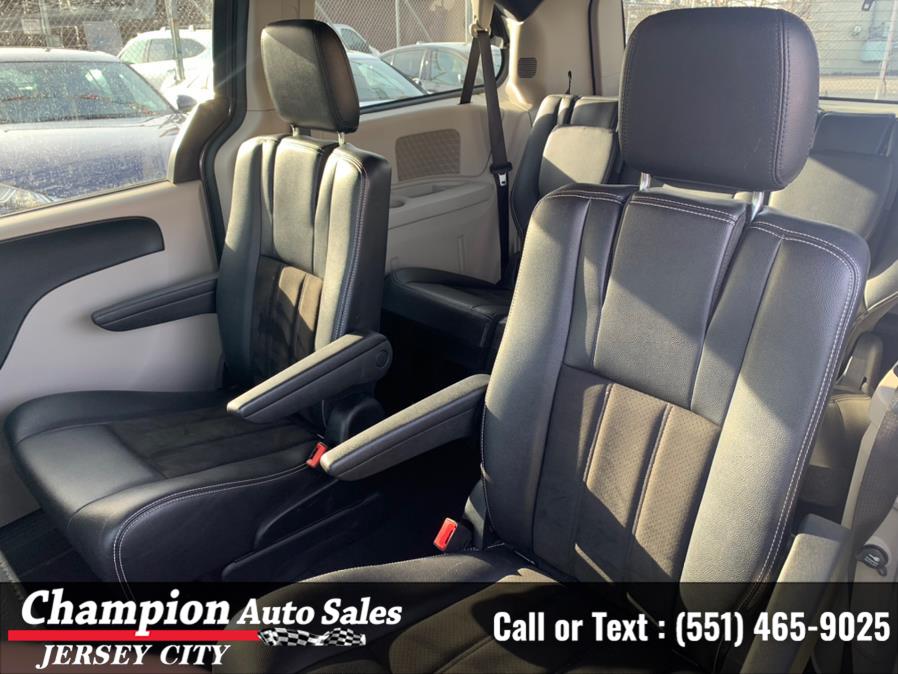 Used Dodge Grand Caravan SXT Wagon 2020 | Champion Auto Sales of JC. Jersey City, New Jersey Used Dodge Grand Caravan SXT Wagon 2020 | Champion Auto Sales of JC. Jersey City, New Jersey