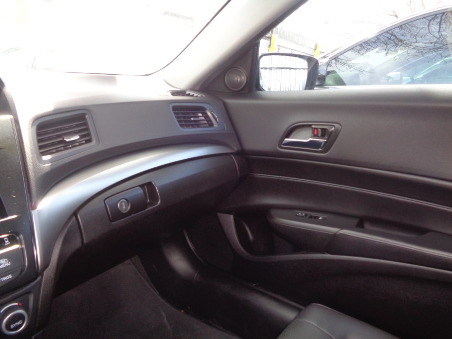 2016 Acura ILX w/Technology Plus Pkg. LOW MILES!, available for sale in Elmont, New York | Sunrise of Elmont. Elmont, New York 2016 Acura ILX w/Technology Plus Pkg. LOW MILES!, available for sale in Elmont, New York | Sunrise of Elmont. Elmont, New York