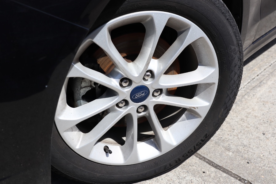 Used Ford Fusion SE FWD 2019 | Hillside Auto Mall Inc.. Jamaica, New York Used Ford Fusion SE FWD 2019 | Hillside Auto Mall Inc.. Jamaica, New York