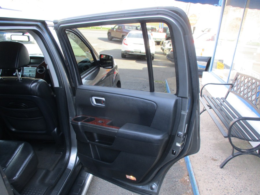 2009 Honda Pilot 4WD 4dr EX-L w/RES, available for sale in Meriden, Connecticut | Cos Central Auto. Meriden, Connecticut 2009 Honda Pilot 4WD 4dr EX-L w/RES, available for sale in Meriden, Connecticut | Cos Central Auto. Meriden, Connecticut