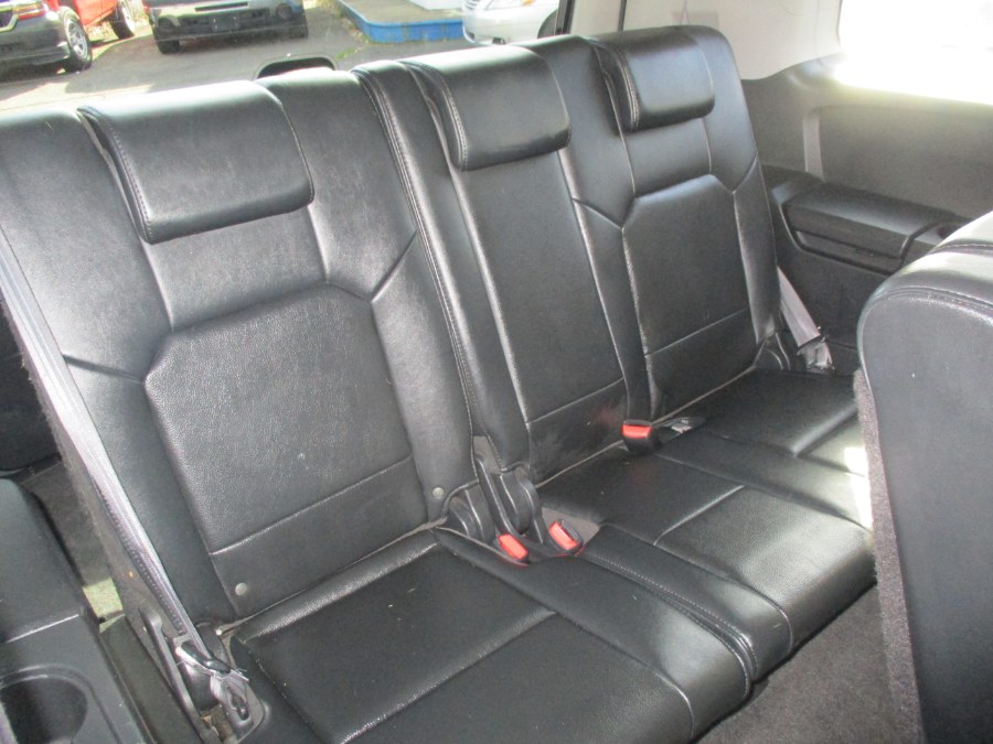 2009 Honda Pilot 4WD 4dr EX-L w/RES, available for sale in Meriden, Connecticut | Cos Central Auto. Meriden, Connecticut 2009 Honda Pilot 4WD 4dr EX-L w/RES, available for sale in Meriden, Connecticut | Cos Central Auto. Meriden, Connecticut