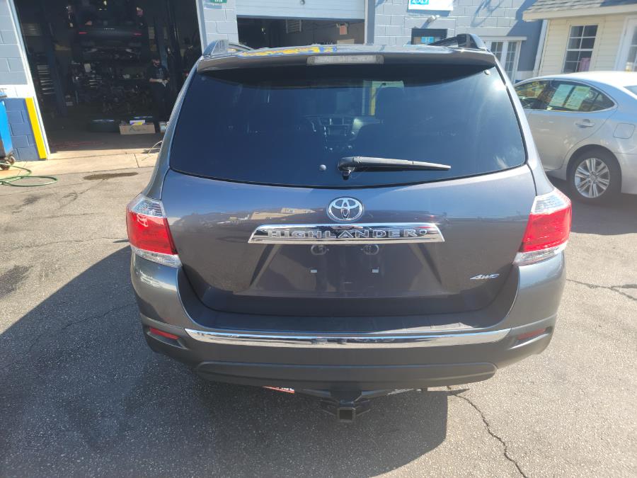 Used Toyota Highlander 4WD 4dr V6 SE (Natl) 2013 | Eugen's Auto Sales & Repairs. Philadelphia, Pennsylvania Used Toyota Highlander 4WD 4dr V6 SE (Natl) 2013 | Eugen's Auto Sales & Repairs. Philadelphia, Pennsylvania