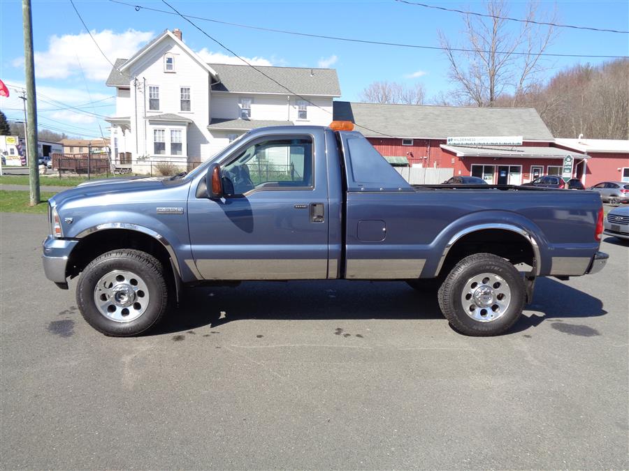 Used Ford Super Duty F-350 SRW Reg Cab 137" XLT 4WD 2005 | Country Auto Sales. Southwick, Massachusetts