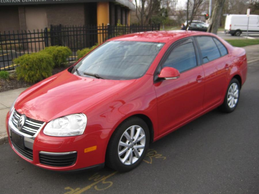 2010 Volkswagen Jetta Limited Edition PZEV 4dr Sedan 5M, available for sale in Massapequa, New York | Rite Choice Auto Inc.. Massapequa, New York