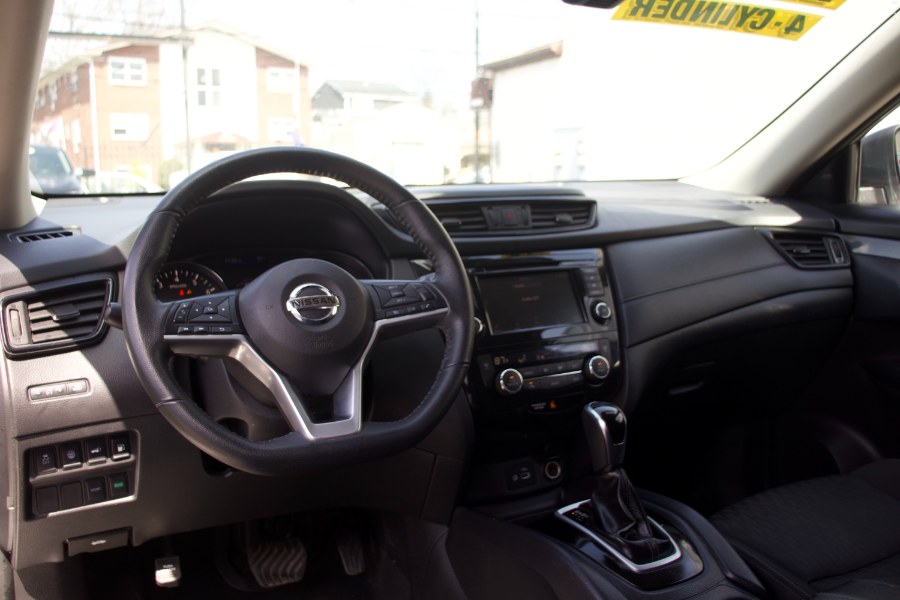 2020 Nissan Rogue FWD SV, available for sale in Linden, New Jersey | Route 27 Auto Mall. Linden, New Jersey 2020 Nissan Rogue FWD SV, available for sale in Linden, New Jersey | Route 27 Auto Mall. Linden, New Jersey