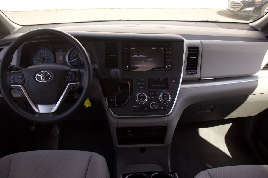 Used Toyota Sienna LE FWD 8-Passenger (Natl) 2020 | Route 27 Auto Mall. Linden, New Jersey Used Toyota Sienna LE FWD 8-Passenger (Natl) 2020 | Route 27 Auto Mall. Linden, New Jersey