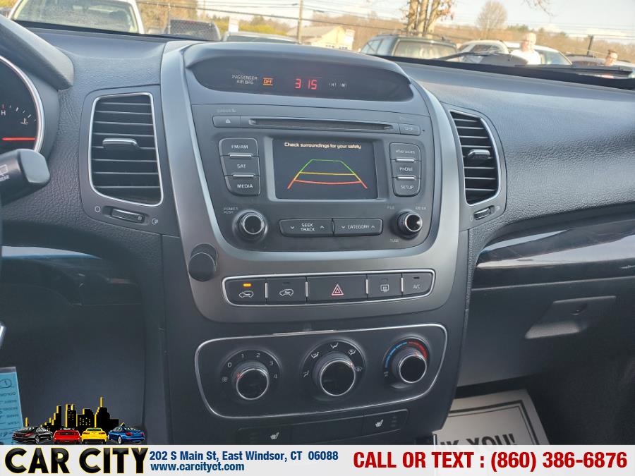 2015 Kia Sorento AWD 4dr I4 LX, available for sale in East Windsor, Connecticut | Car City LLC. East Windsor, Connecticut 2015 Kia Sorento AWD 4dr I4 LX, available for sale in East Windsor, Connecticut | Car City LLC. East Windsor, Connecticut