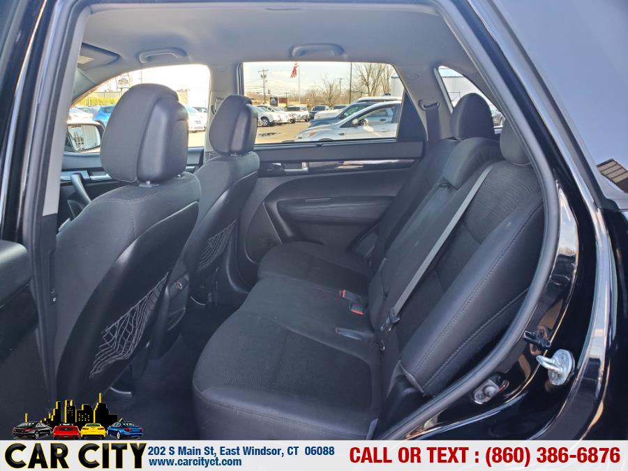2015 Kia Sorento AWD 4dr I4 LX, available for sale in East Windsor, Connecticut | Car City LLC. East Windsor, Connecticut 2015 Kia Sorento AWD 4dr I4 LX, available for sale in East Windsor, Connecticut | Car City LLC. East Windsor, Connecticut