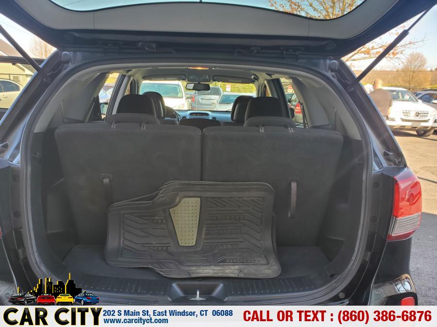 2015 Kia Sorento AWD 4dr I4 LX, available for sale in East Windsor, Connecticut | Car City LLC. East Windsor, Connecticut 2015 Kia Sorento AWD 4dr I4 LX, available for sale in East Windsor, Connecticut | Car City LLC. East Windsor, Connecticut