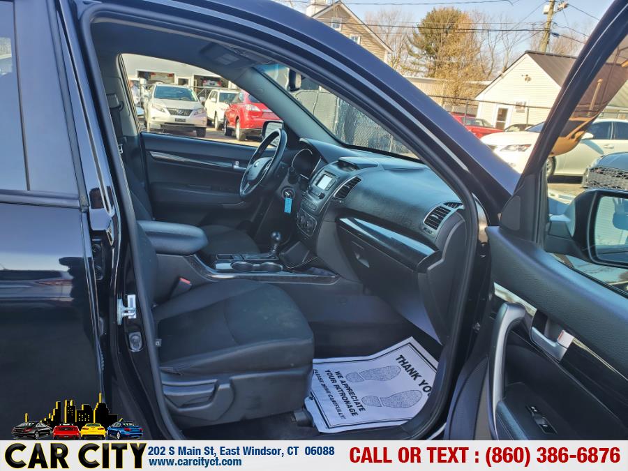 2015 Kia Sorento AWD 4dr I4 LX, available for sale in East Windsor, Connecticut | Car City LLC. East Windsor, Connecticut 2015 Kia Sorento AWD 4dr I4 LX, available for sale in East Windsor, Connecticut | Car City LLC. East Windsor, Connecticut