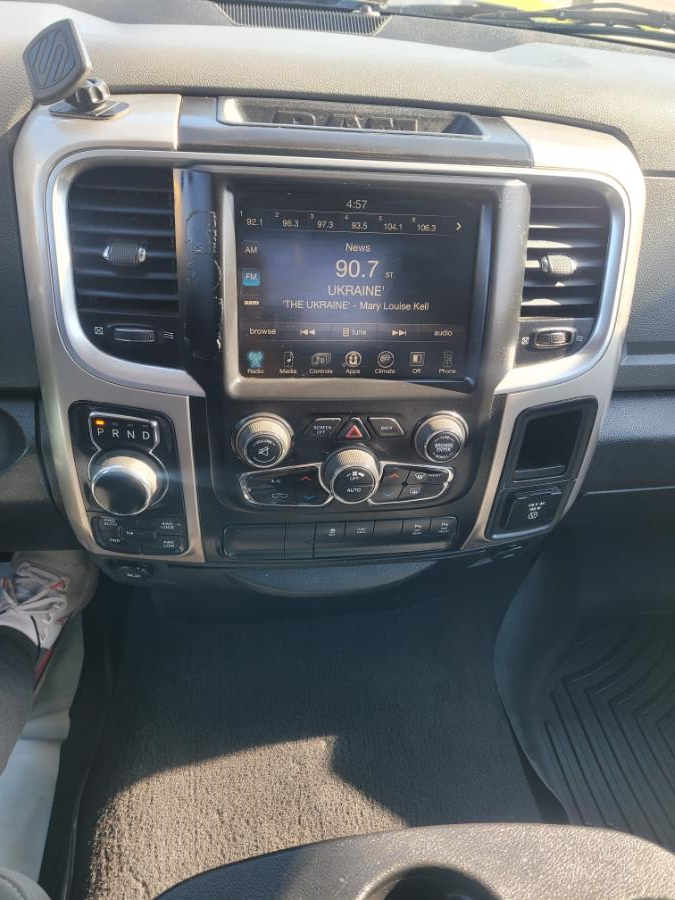 Used Ram 1500 Big Horn 4x4 Quad Cab 6''4" Box 2017 | 2 Car Pros. Orlando, Florida Used Ram 1500 Big Horn 4x4 Quad Cab 6''4" Box 2017 | 2 Car Pros. Orlando, Florida