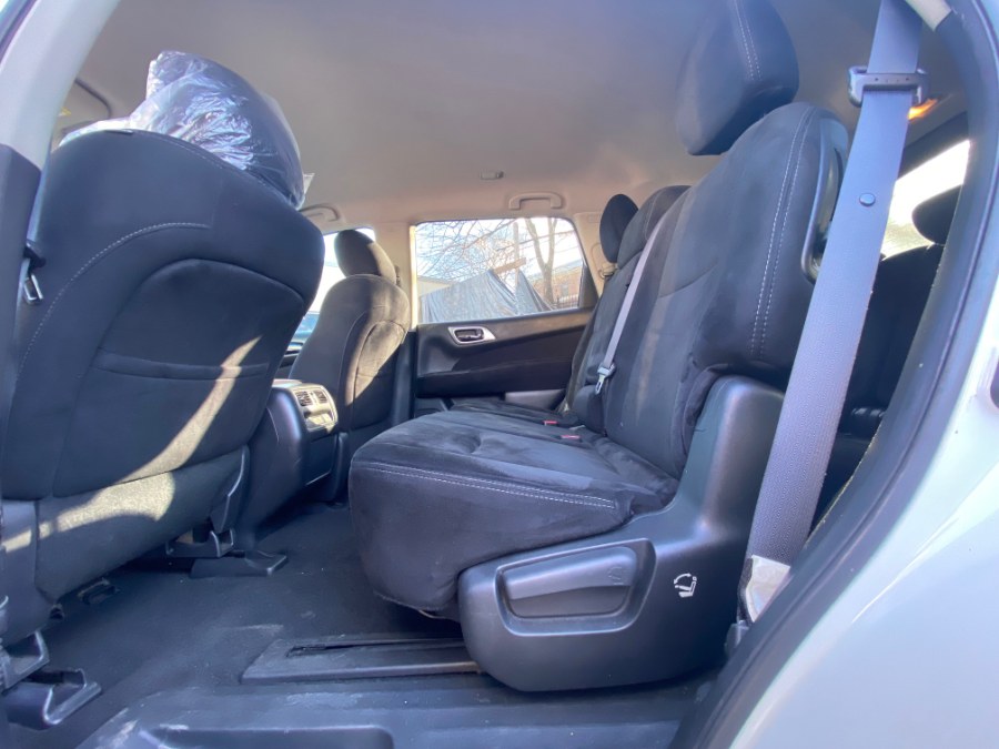 Used Nissan Pathfinder 2WD 4dr S 2016 | Wide World Inc. Brooklyn, New York Used Nissan Pathfinder 2WD 4dr S 2016 | Wide World Inc. Brooklyn, New York