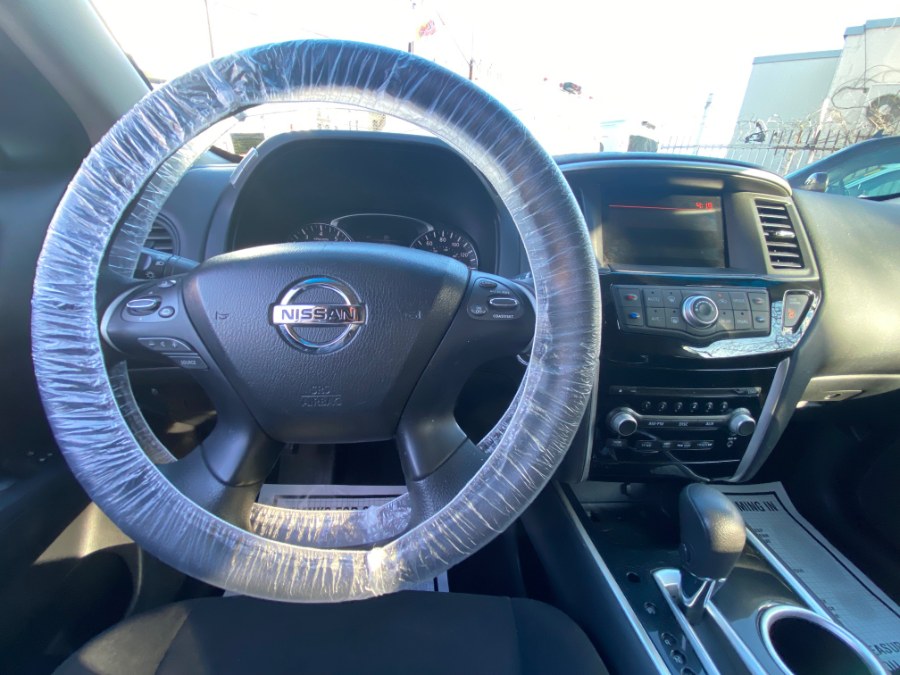 Used Nissan Pathfinder 2WD 4dr S 2016 | Wide World Inc. Brooklyn, New York Used Nissan Pathfinder 2WD 4dr S 2016 | Wide World Inc. Brooklyn, New York
