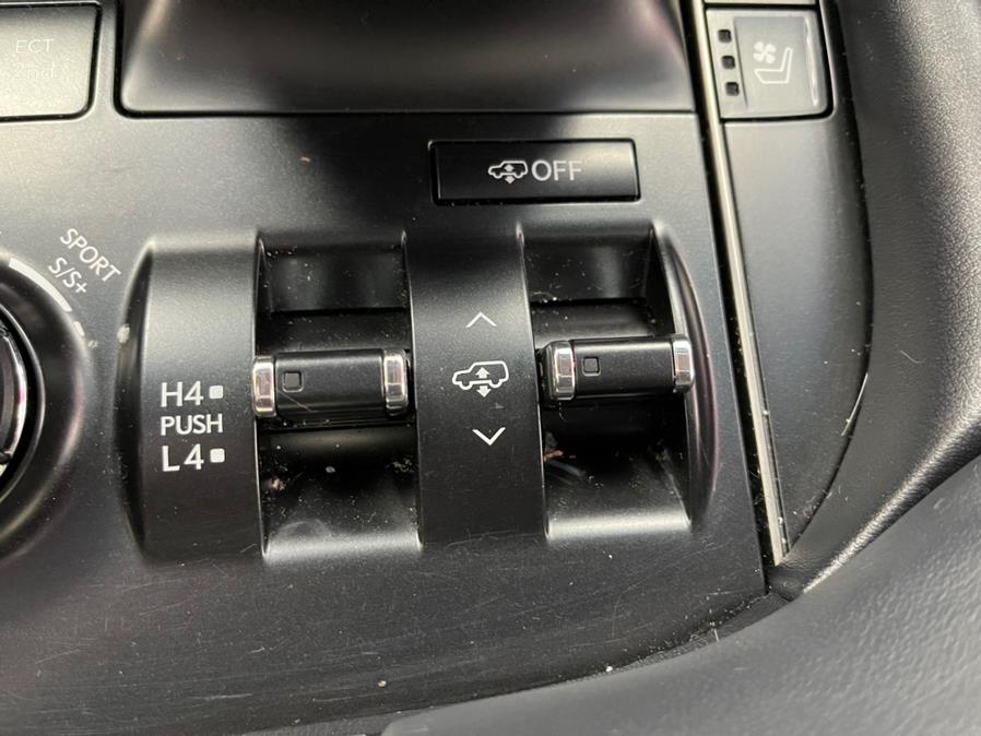 2016 Lexus LX 570 4WD 4dr, available for sale in Inwood, New York | 5 Towns Drive. Inwood, New York 2016 Lexus LX 570 4WD 4dr, available for sale in Inwood, New York | 5 Towns Drive. Inwood, New York