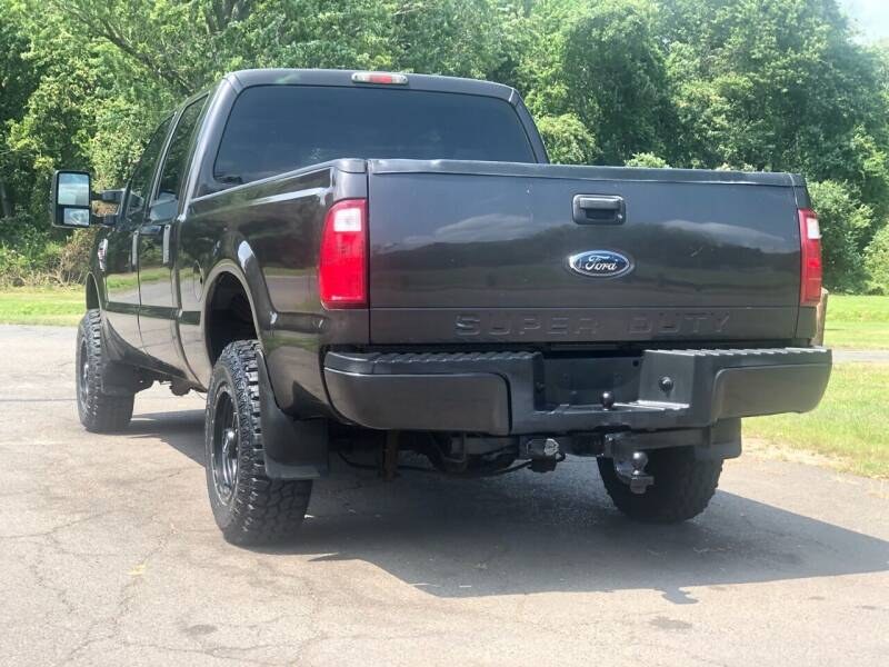 2008 Ford Super Duty F-350 SRW 4WD Crew Cab 156" XL, available for sale in Plainville, Connecticut | Choice Group LLC Choice Motor Car. Plainville, Connecticut