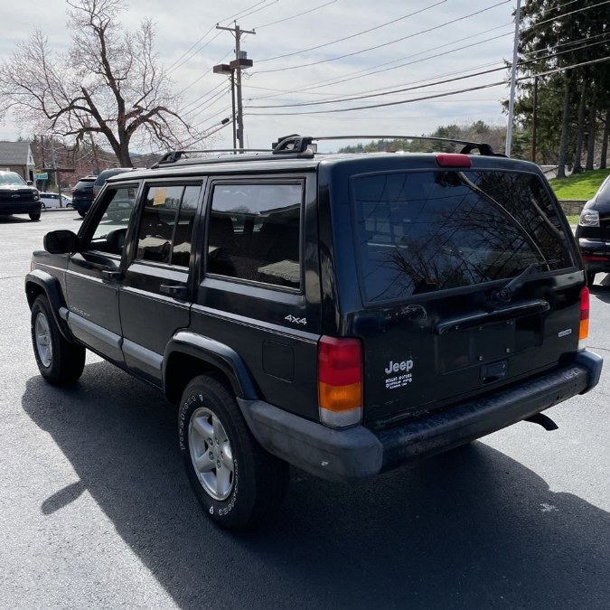 2001 Jeep Cherokee 4dr Sport 4WD, available for sale in Naugatuck, Connecticut | Riverside Motorcars, LLC. Naugatuck, Connecticut 2001 Jeep Cherokee 4dr Sport 4WD, available for sale in Naugatuck, Connecticut | Riverside Motorcars, LLC. Naugatuck, Connecticut