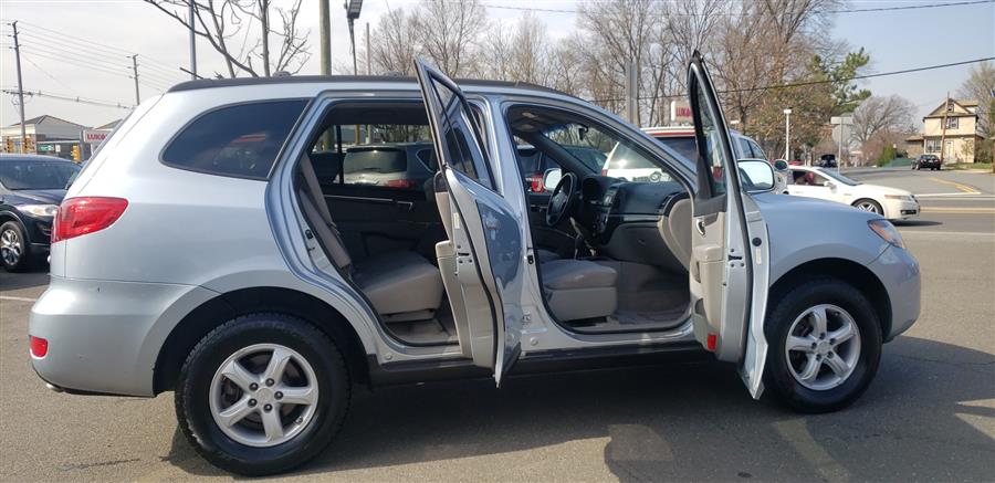 2008 Hyundai Santa Fe FWD 4dr Auto GLS, available for sale in Little Ferry, New Jersey | Victoria Preowned Autos Inc. Little Ferry, New Jersey 2008 Hyundai Santa Fe FWD 4dr Auto GLS, available for sale in Little Ferry, New Jersey | Victoria Preowned Autos Inc. Little Ferry, New Jersey