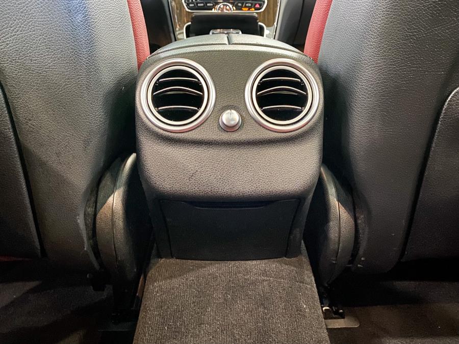 Used Mercedes-Benz C-Class C 300 Sedan 2018 | Luxury Motor Club. Franklin Square, New York Used Mercedes-Benz C-Class C 300 Sedan 2018 | Luxury Motor Club. Franklin Square, New York