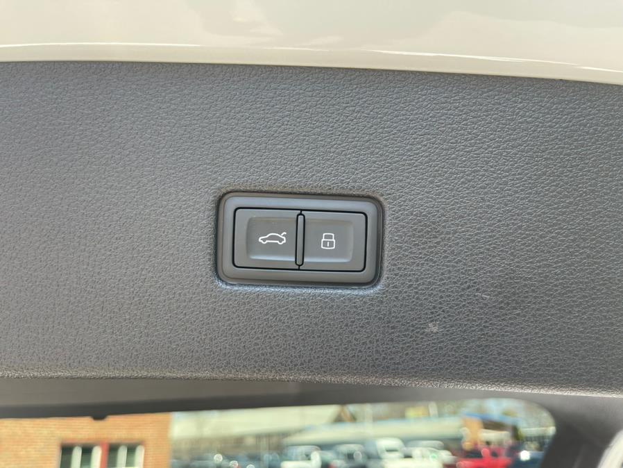 2021 Audi RS Q8 4.0 TFSI quattro, available for sale in South Windsor, Connecticut | Mike And Tony Auto Sales, Inc. South Windsor, Connecticut 2021 Audi RS Q8 4.0 TFSI quattro, available for sale in South Windsor, Connecticut | Mike And Tony Auto Sales, Inc. South Windsor, Connecticut