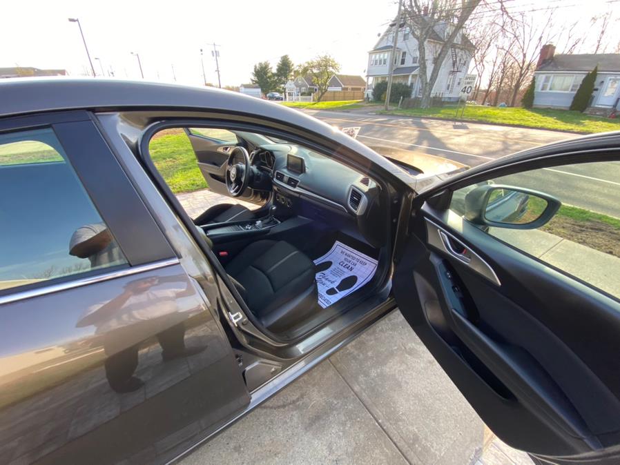 Used Mazda Mazda3 4-Door Sport Auto 2017 | House of Cars CT. Meriden, Connecticut