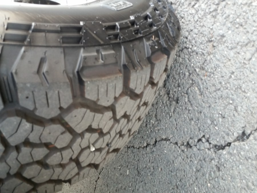 2010 Toyota FJ Cruiser 4WD 4dr Auto, available for sale in Berlin, Connecticut | Action Automotive. Berlin, Connecticut 2010 Toyota FJ Cruiser 4WD 4dr Auto, available for sale in Berlin, Connecticut | Action Automotive. Berlin, Connecticut