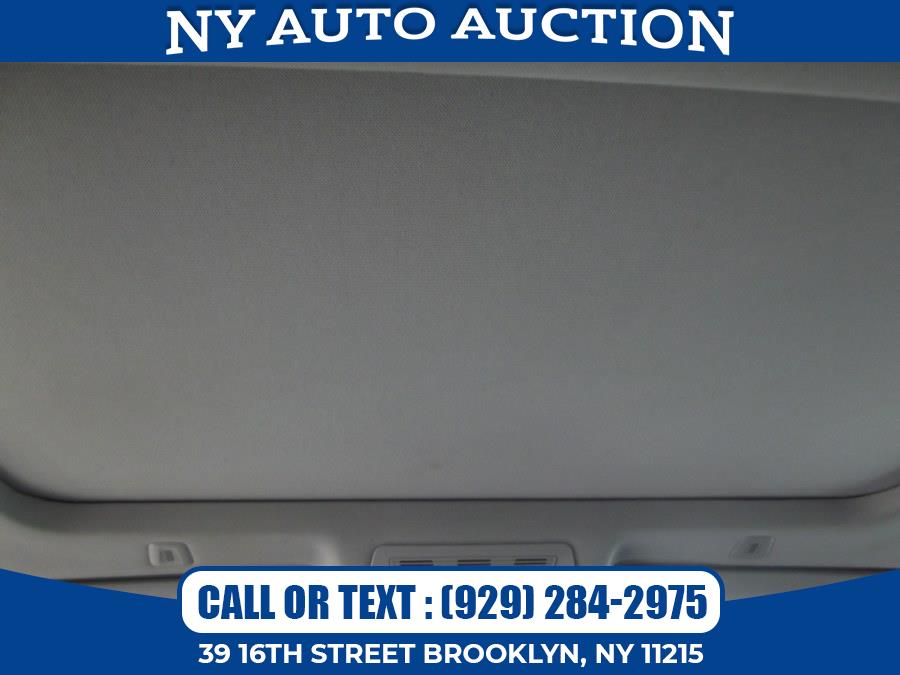 2014 BMW 5 Series 4dr Sdn 528i xDrive AWD, available for sale in Brooklyn, New York | NY Auto Auction. Brooklyn, New York 2014 BMW 5 Series 4dr Sdn 528i xDrive AWD, available for sale in Brooklyn, New York | NY Auto Auction. Brooklyn, New York