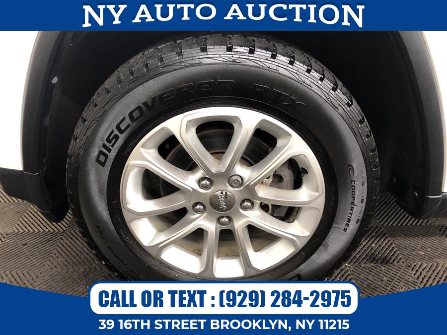 2014 Jeep Grand Cherokee 4WD 4dr Laredo, available for sale in Brooklyn, New York | NY Auto Auction. Brooklyn, New York 2014 Jeep Grand Cherokee 4WD 4dr Laredo, available for sale in Brooklyn, New York | NY Auto Auction. Brooklyn, New York