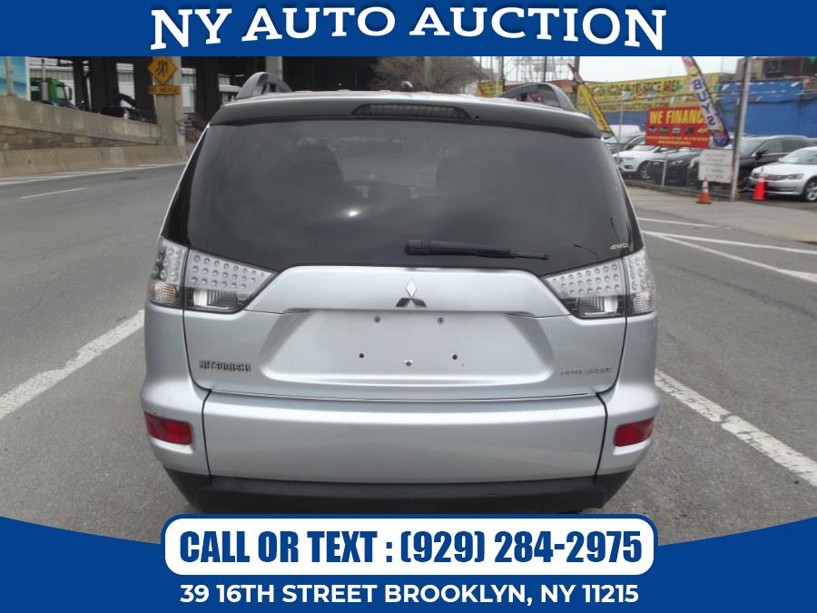 2013 Mitsubishi Outlander 4WD 4dr SE, available for sale in Brooklyn, New York | NY Auto Auction. Brooklyn, New York 2013 Mitsubishi Outlander 4WD 4dr SE, available for sale in Brooklyn, New York | NY Auto Auction. Brooklyn, New York