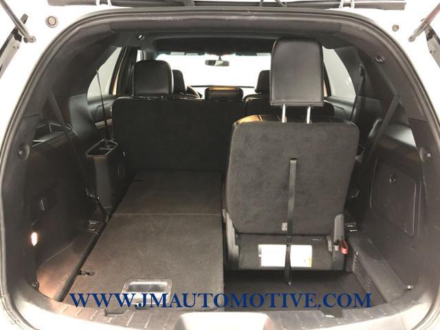 2016 Ford Explorer 4WD 4dr XLT, available for sale in Naugatuck, Connecticut | J&M Automotive Sls&Svc LLC. Naugatuck, Connecticut 2016 Ford Explorer 4WD 4dr XLT, available for sale in Naugatuck, Connecticut | J&M Automotive Sls&Svc LLC. Naugatuck, Connecticut