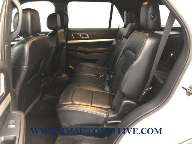 2016 Ford Explorer 4WD 4dr XLT, available for sale in Naugatuck, Connecticut | J&M Automotive Sls&Svc LLC. Naugatuck, Connecticut 2016 Ford Explorer 4WD 4dr XLT, available for sale in Naugatuck, Connecticut | J&M Automotive Sls&Svc LLC. Naugatuck, Connecticut