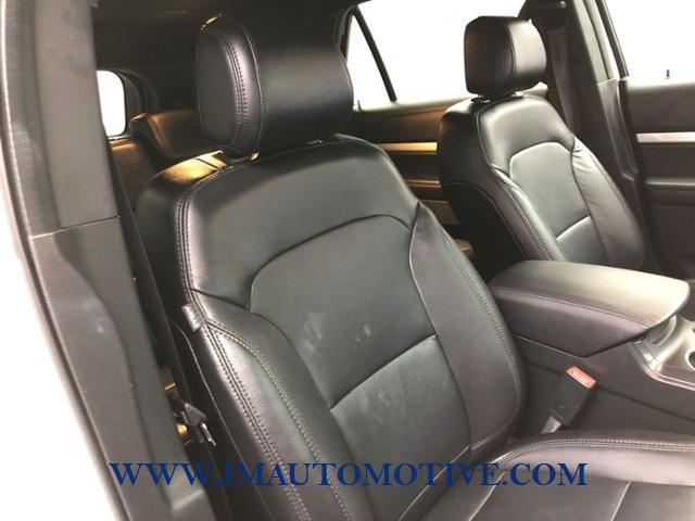 2016 Ford Explorer 4WD 4dr XLT, available for sale in Naugatuck, Connecticut | J&M Automotive Sls&Svc LLC. Naugatuck, Connecticut 2016 Ford Explorer 4WD 4dr XLT, available for sale in Naugatuck, Connecticut | J&M Automotive Sls&Svc LLC. Naugatuck, Connecticut
