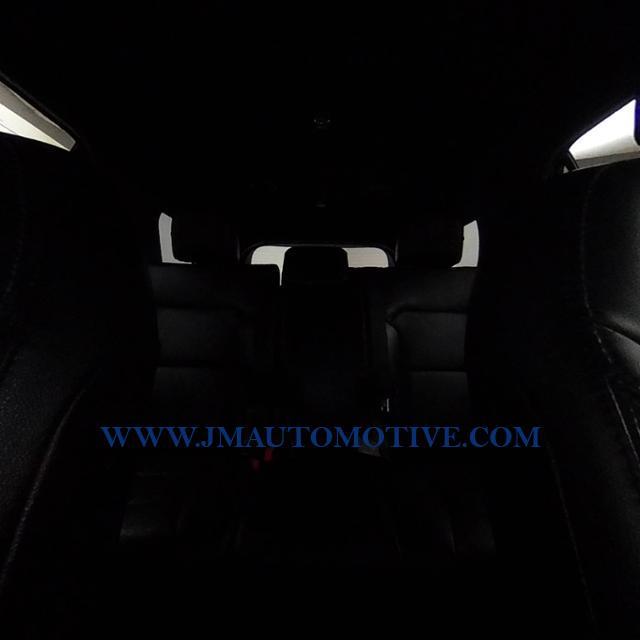 2016 Ford Explorer 4WD 4dr XLT, available for sale in Naugatuck, Connecticut | J&M Automotive Sls&Svc LLC. Naugatuck, Connecticut 2016 Ford Explorer 4WD 4dr XLT, available for sale in Naugatuck, Connecticut | J&M Automotive Sls&Svc LLC. Naugatuck, Connecticut