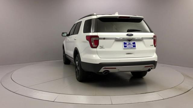 2016 Ford Explorer 4WD 4dr XLT, available for sale in Naugatuck, Connecticut | J&M Automotive Sls&Svc LLC. Naugatuck, Connecticut 2016 Ford Explorer 4WD 4dr XLT, available for sale in Naugatuck, Connecticut | J&M Automotive Sls&Svc LLC. Naugatuck, Connecticut