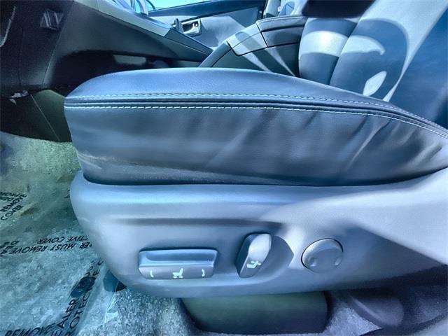 Used Toyota Prius Plug-in Advanced 2012 | Wiz Leasing Inc. Stratford, Connecticut Used Toyota Prius Plug-in Advanced 2012 | Wiz Leasing Inc. Stratford, Connecticut