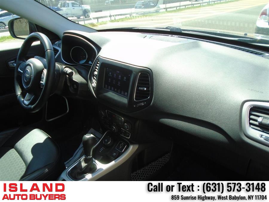 Used Jeep Compass Latitude 4x4 4dr SUV 2019 | Island Auto Buyers. West Babylon, New York Used Jeep Compass Latitude 4x4 4dr SUV 2019 | Island Auto Buyers. West Babylon, New York