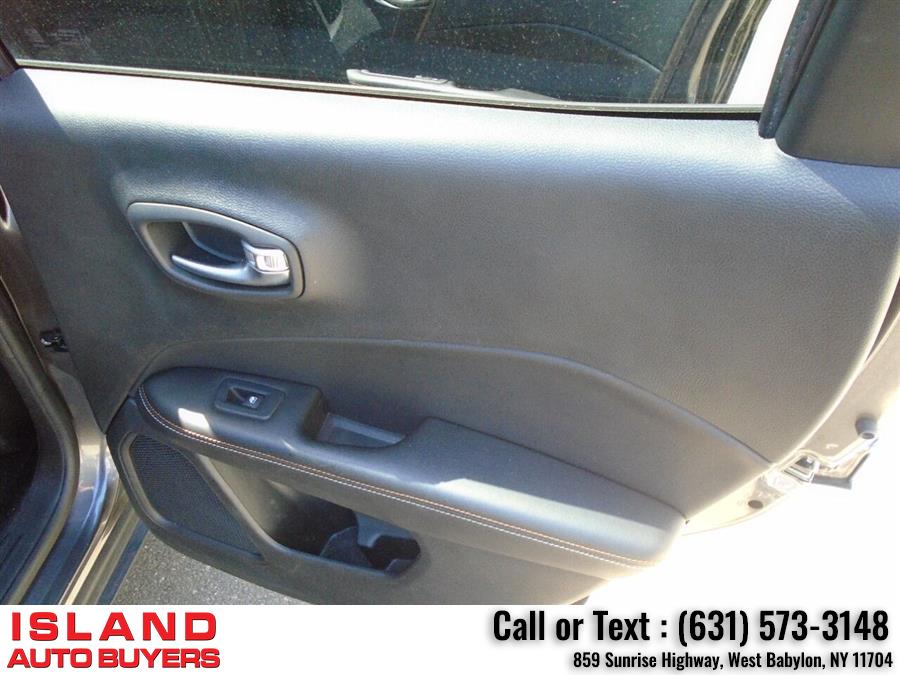 Used Jeep Compass Latitude 4x4 4dr SUV 2019 | Island Auto Buyers. West Babylon, New York Used Jeep Compass Latitude 4x4 4dr SUV 2019 | Island Auto Buyers. West Babylon, New York