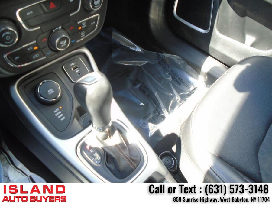 Used Jeep Compass Latitude 4x4 4dr SUV 2019 | Island Auto Buyers. West Babylon, New York Used Jeep Compass Latitude 4x4 4dr SUV 2019 | Island Auto Buyers. West Babylon, New York