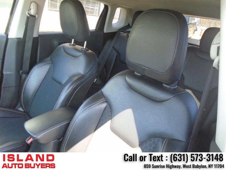 Used Jeep Compass Latitude 4x4 4dr SUV 2019 | Island Auto Buyers. West Babylon, New York Used Jeep Compass Latitude 4x4 4dr SUV 2019 | Island Auto Buyers. West Babylon, New York