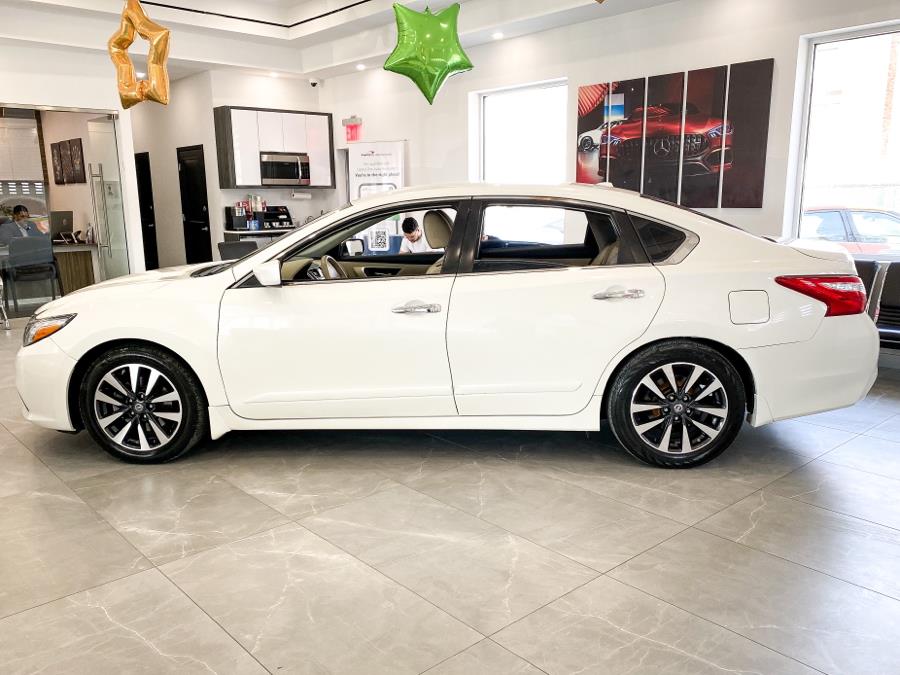 Used Nissan Altima 2.5 SV Sedan 2017 | Luxury Motor Club. Franklin Square, New York Used Nissan Altima 2.5 SV Sedan 2017 | Luxury Motor Club. Franklin Square, New York