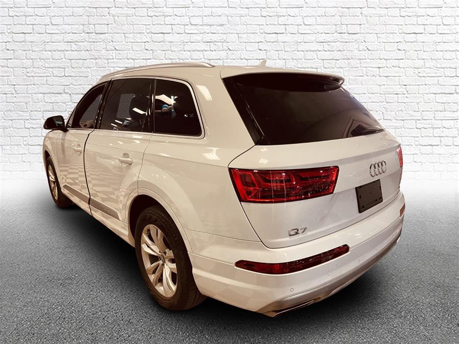 Used Audi Q7 2.0 TFSI Premium Plus 2018 | Northshore Motors. Syosset , New York Used Audi Q7 2.0 TFSI Premium Plus 2018 | Northshore Motors. Syosset , New York